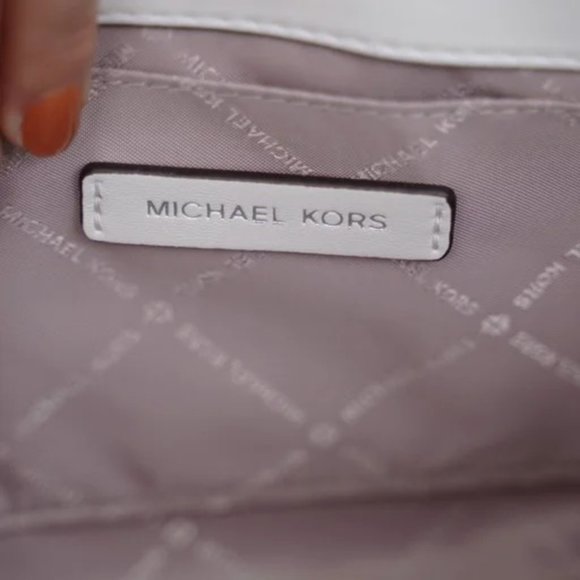 Michael Kors NEW! Rose Medium Quilted Flap Shoulder Handbag w/Tags - Picture 11 of 13
